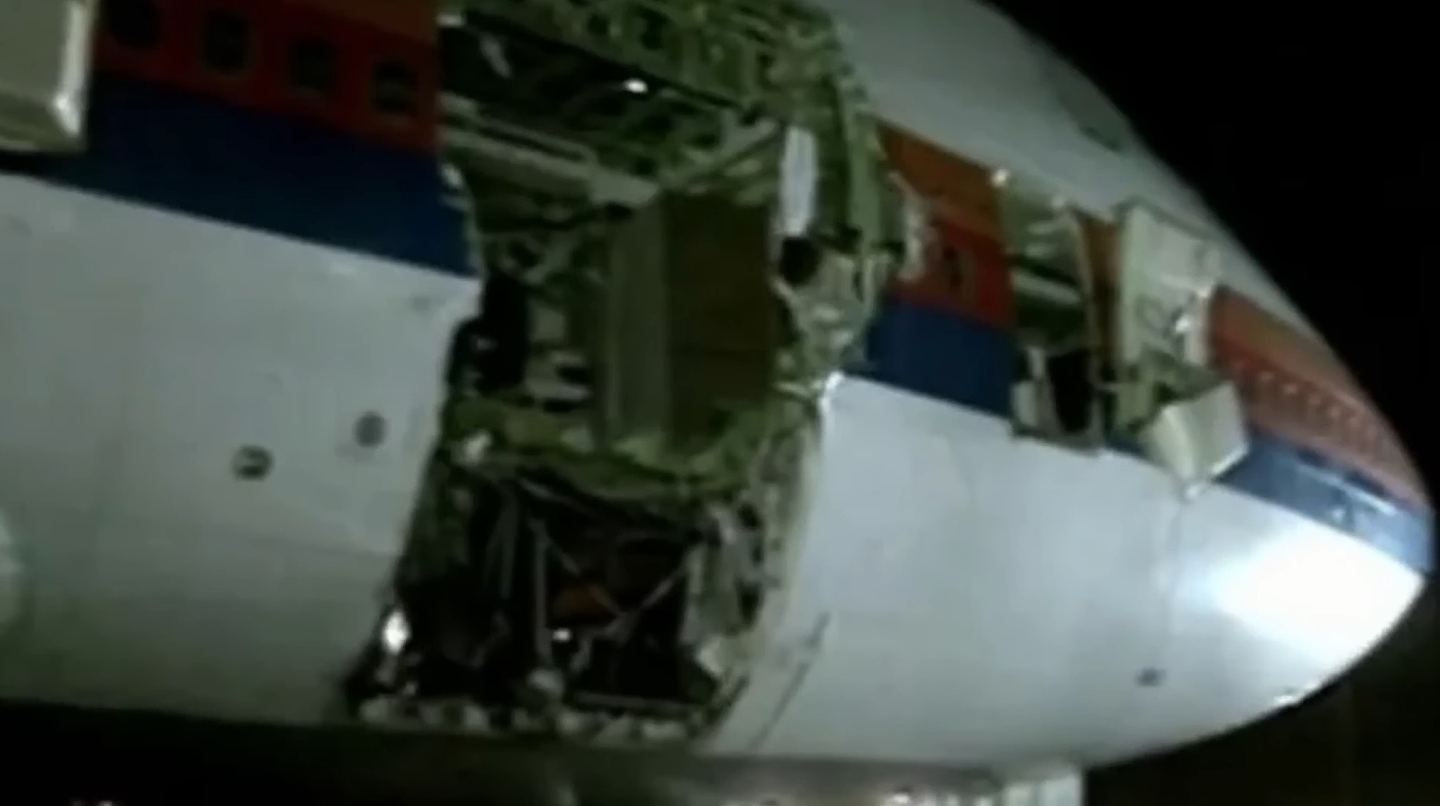 波音737 MAX甩窗，女乘客忆述惊吓经历，有人衣服遭扯飞全程半裸（组图） - 6