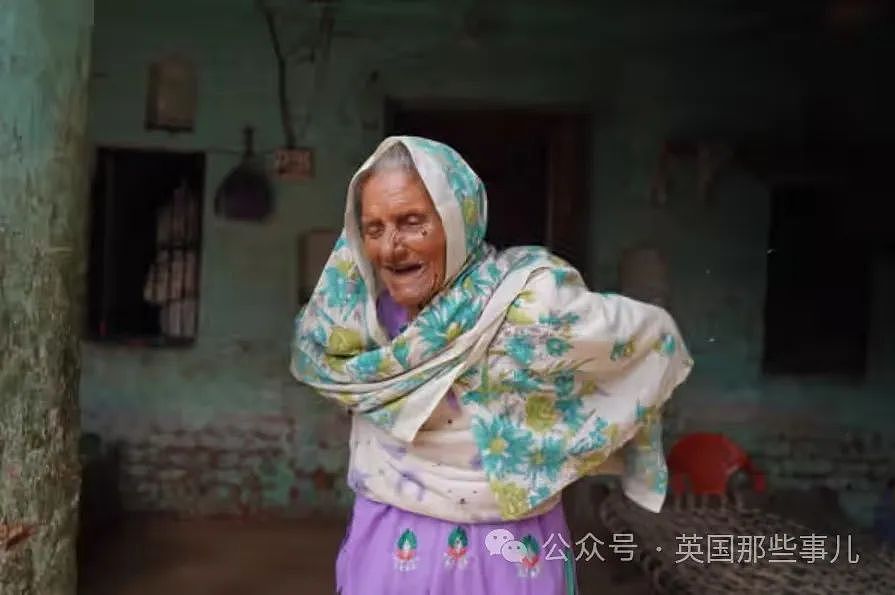 印度92岁奶奶成超高龄“小学生”，14岁就结婚生娃，如今终于上学了…（组图） - 1