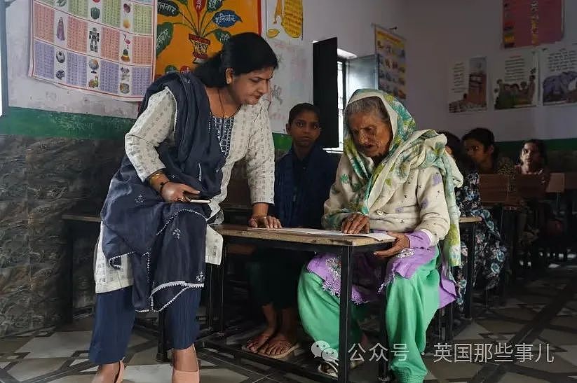 印度92岁奶奶成超高龄“小学生”，14岁就结婚生娃，如今终于上学了…（组图） - 2
