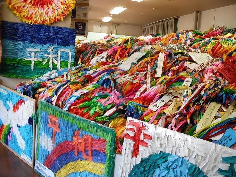 日本地震断水断粮，为什么不捐物资，却捐堆成山的千纸鹤？（组图） - 22