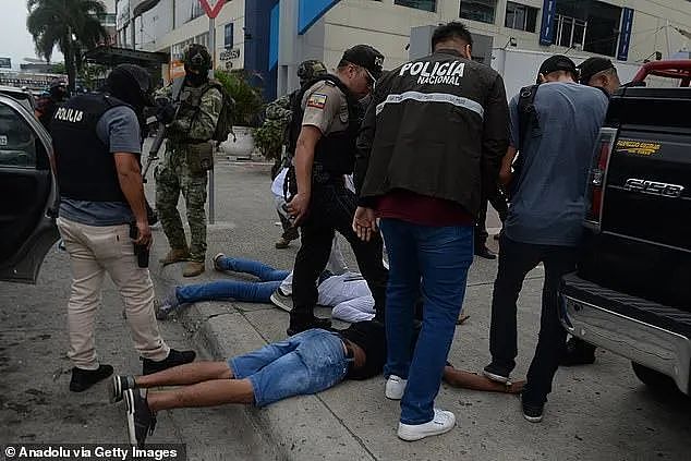 厄瓜多尔毒枭越狱，导致整个国家进入紧急状态，监狱大暴动，电视台被劫持（组图） - 5