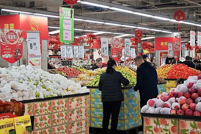 2023年中国GDP增5.2%，消费贡献率达82.5%（图） - 1