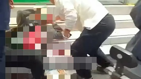 传广州男不满发型与理发师口角被捅死！警方：未死亡，案件正侦办（视频/组图） - 1