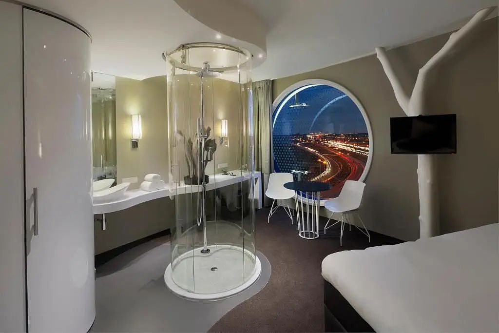 风靡中国的“透明厕所”亮相新西兰五星酒店！游客惊掉下巴，本地人要求整改......（组图） - 26