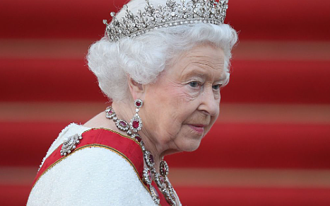 英国女王最后时光曝光！震怒哈里梅根抢走她最珍贵的东西，身患绝症遭疼痛折磨（组图） - 11