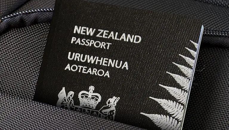 着急！入籍申请缓慢！万份申请至少等一年！新西兰200余人被驱逐，多为旅游签证，创纪录高温，奥克兰四年最热（组图） - 11