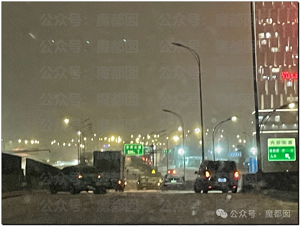 疯传！中国南方突降暴雪，几十部汽车诡异碰撞变形，现场极为惨烈（组图） - 49