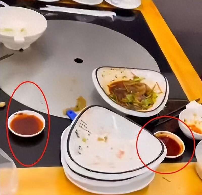 男子在餐馆吃饺子剩醋被收费，餐馆：提醒过别浪费（图） - 1