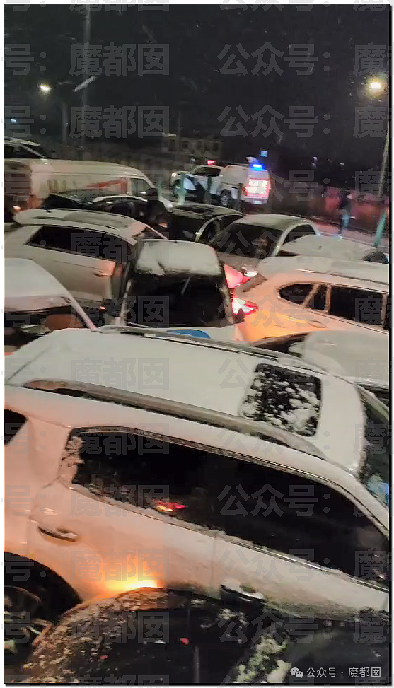疯传！中国南方突降暴雪，几十部汽车诡异碰撞变形，现场极为惨烈（组图） - 11