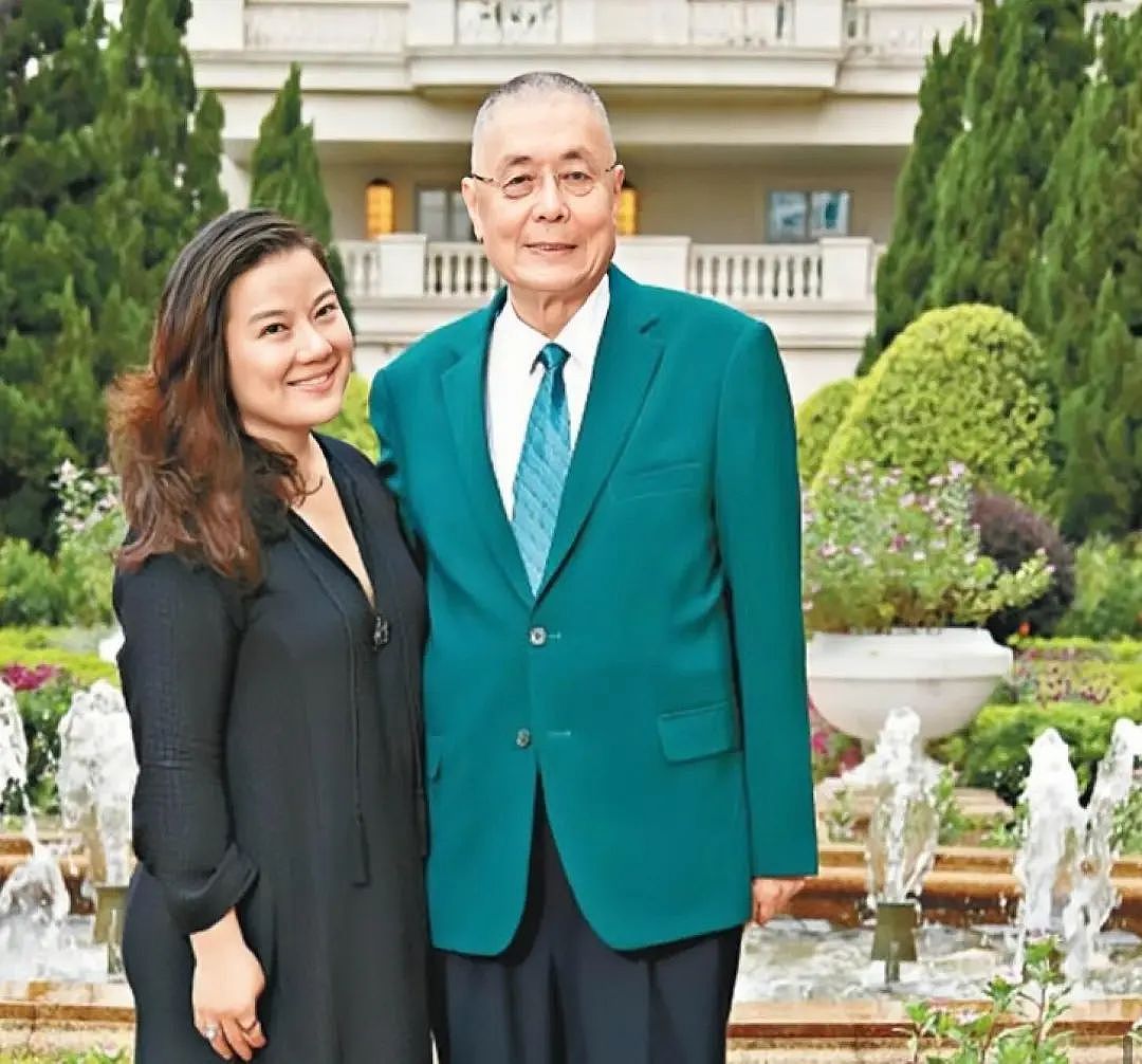 84岁钢琴大师刘诗昆老来得子！3个月儿子颜值高，想和47岁妻子生三胎（组图） - 7
