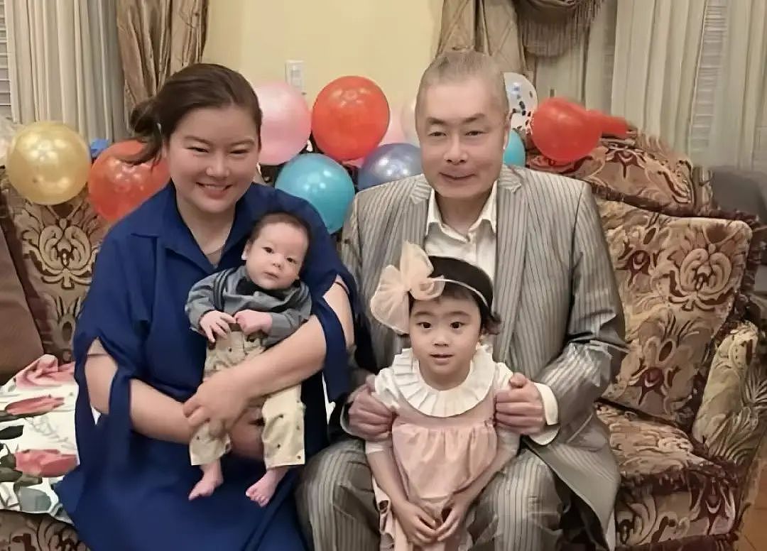 84岁钢琴大师刘诗昆老来得子！3个月儿子颜值高，想和47岁妻子生三胎（组图） - 2