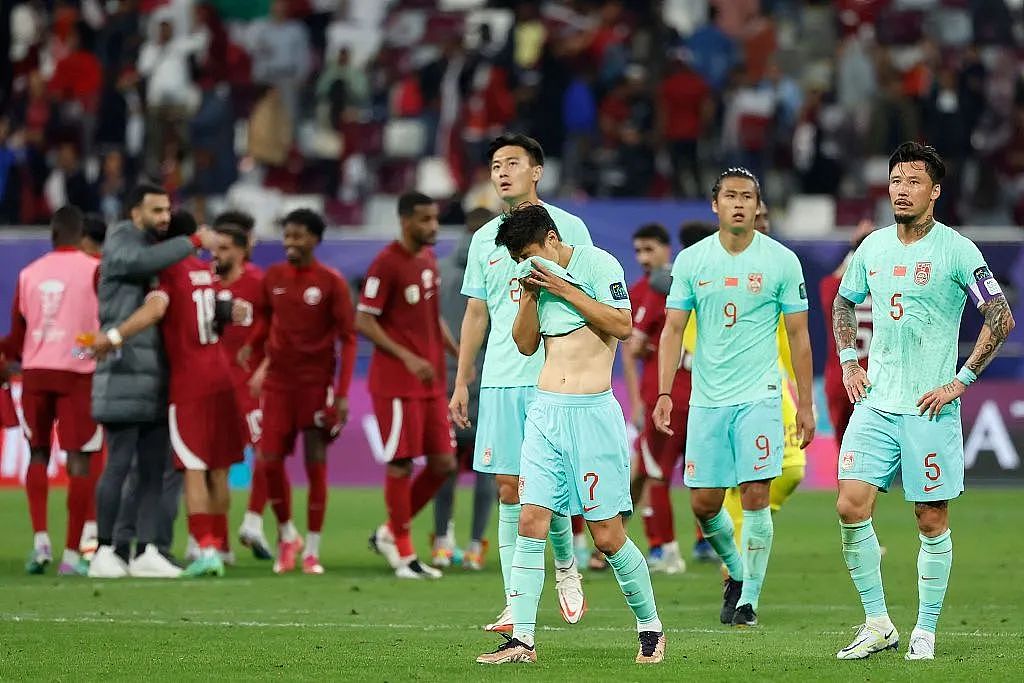 亚洲杯耻辱出局，这是“史上最差”一届国足吗？（组图） - 4