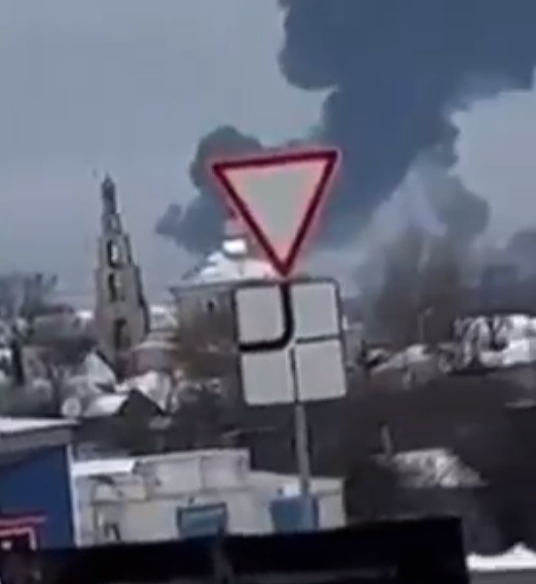 74人全部遇难！俄罗斯大型军用运输机在俄乌边境坠毁（组图） - 1