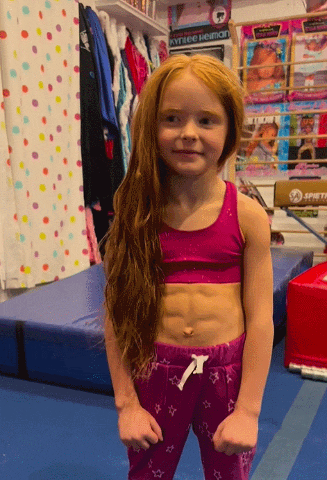 美国女孩7岁练出六块腹肌，健美身材看呆网友：又是来凑数的一天......（组图） - 3