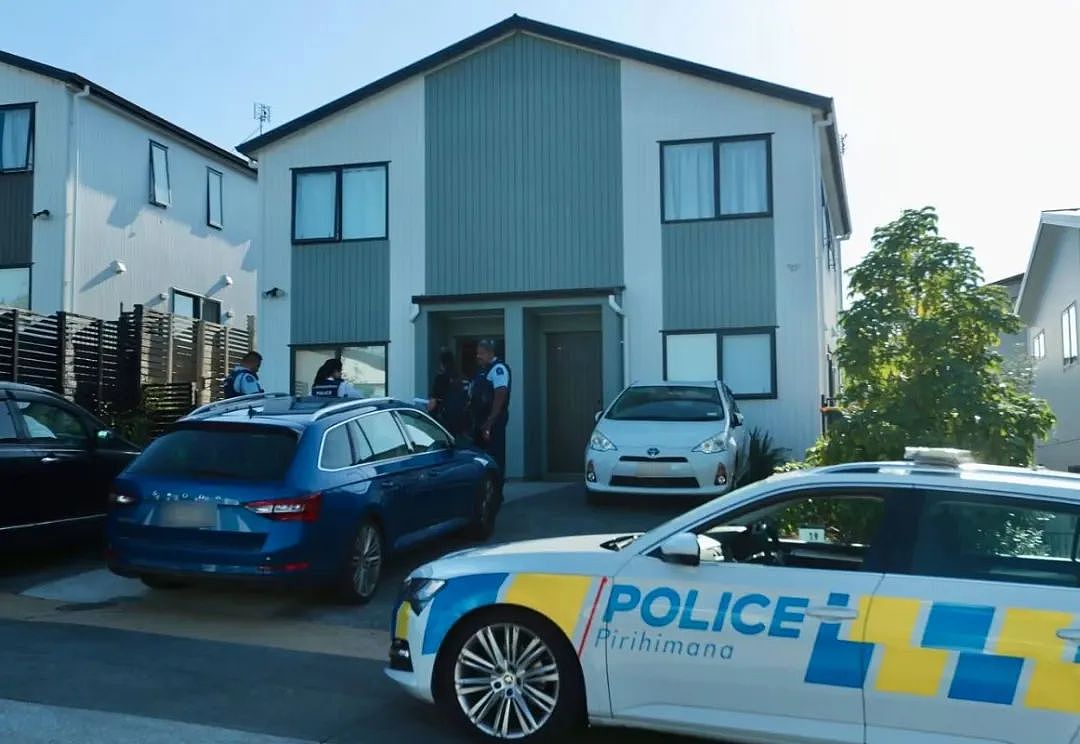 新西兰一家绿超老鼠横行，成倍增加！员工：向公众出售老鼠吃过的食物；奥克兰暴力入室盗窃，警察追捕100公里（组图） - 2