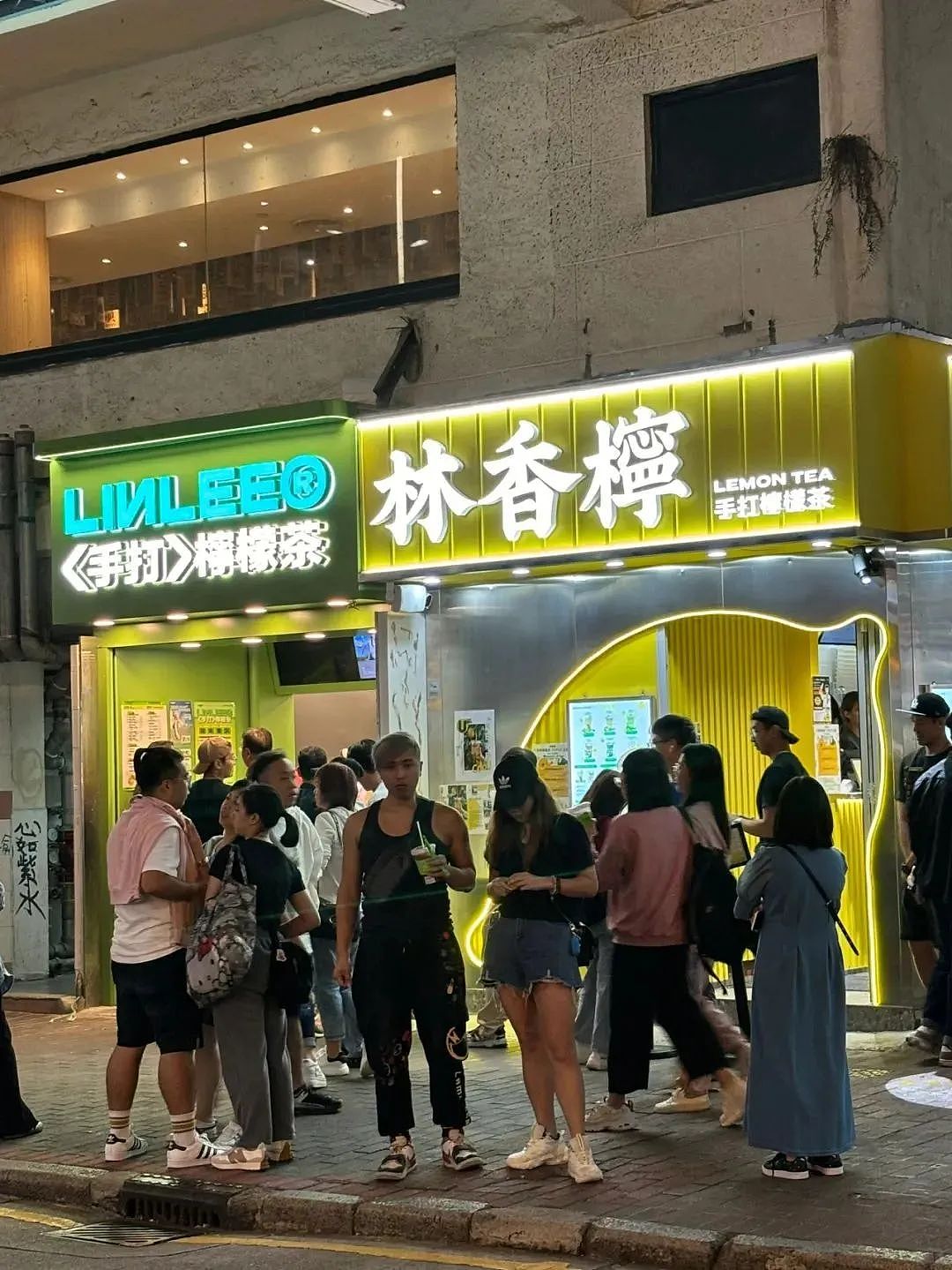 内地网红店“横扫”香港：本地3万家餐饮店，快被打懵了（组图） - 25