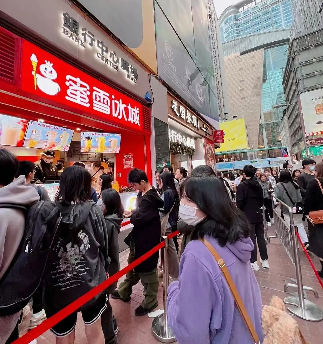 内地网红店“横扫”香港：本地3万家餐饮店，快被打懵了（组图） - 30