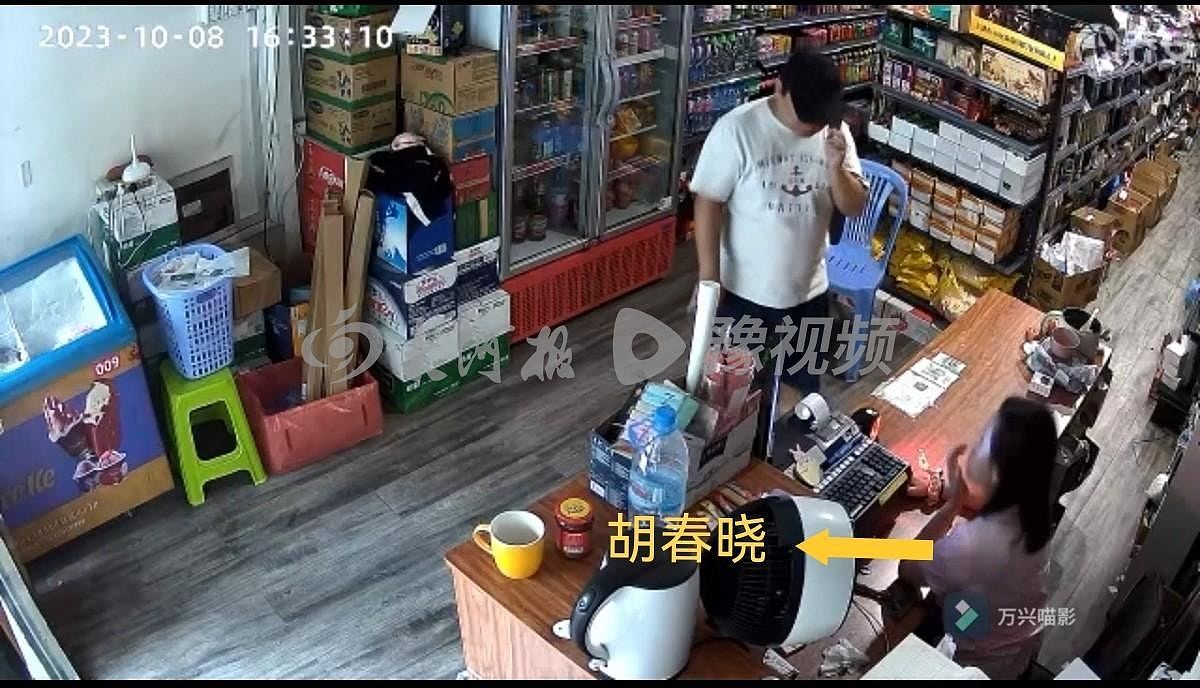 深圳女柬埔寨自家超市遭两男绑架失踪逾三月，父悬赏20万寻线索（组图） - 3