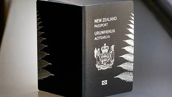 奥克兰一理发店化为灰烬，疑似人为；新西兰政府裁员在即，这些资金要没了；新西兰人丝滑入境中国，一大波免签（组图） - 12