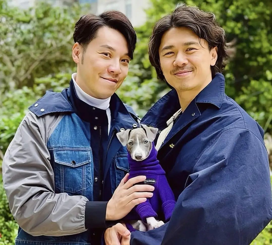恭喜！TVB超级富二代与同性伴侣恋爱15周年，结婚七年晒第一张全家福（组图） - 2
