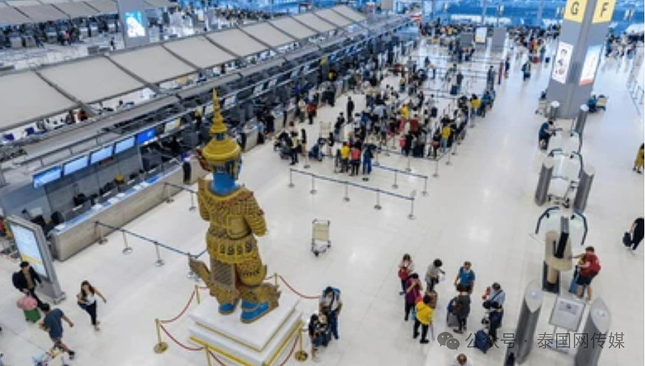 中国游客挤爆机场！中国航线航班暴涨202.6%！ 排队几小时才能入境（组图） - 7