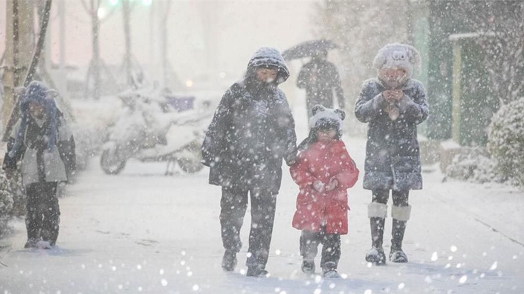 河南全黑降雪预报图吓坏民众，中国罕见天气怎么回事？（组图） - 1