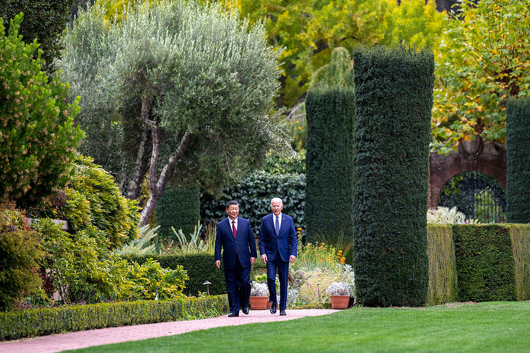 拜登总统和习近平主席去年11月在旧金山以南的一座庄园举行会晤。中国官员称，两人同意稳定双方关系，搁置竞争。
