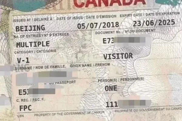 中国父母入境加拿大被“严卡”，限期1个月回国！官员盯着购买回程机票，警告不许找律师（组图） - 5