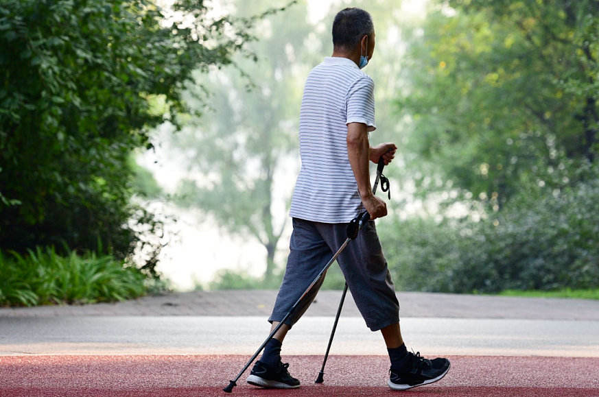走路是“长寿药”又添新证据！这样走能延寿6年，很多人没走对（组图） - 5