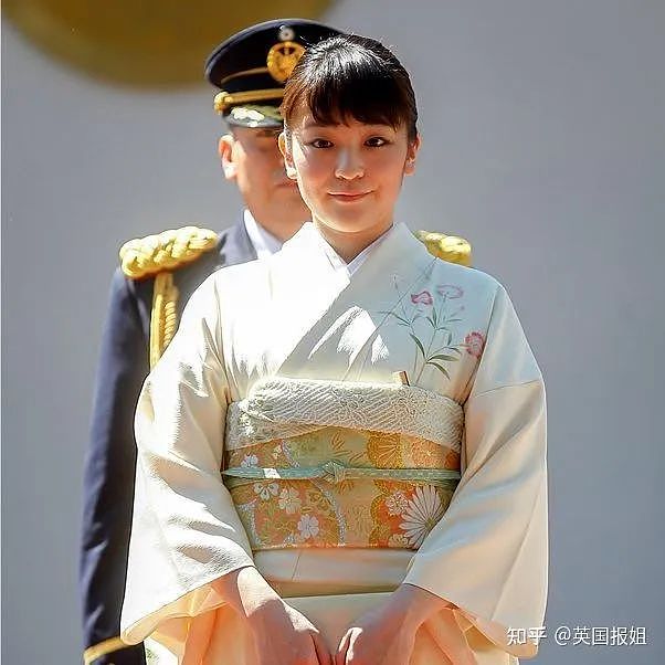下嫁凤凰男三年后，日本最美公主挤在40㎡破公寓里活成了这样！网友：她图什么啊……（组图） - 24