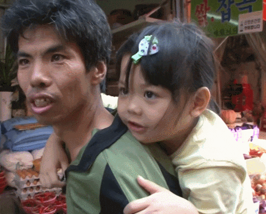 感动全球！韩国智力障碍父亲独自抚养可爱女儿，为孩子付出一切治愈无数人（组图） - 6