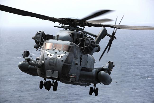 直升机风暴中坠毁山区，5名海军陆战队员确认死亡（图） - 1