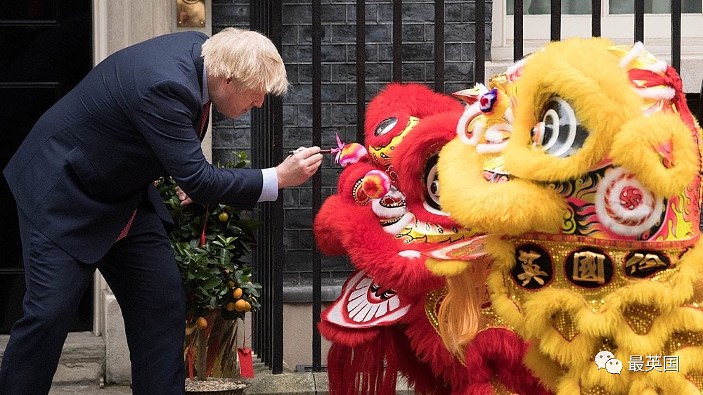 各路英国首相名流中文拜年大赏：鲍里斯梅姨威廉谁更6？查尔斯还学写毛笔字！（视频/组图） - 4