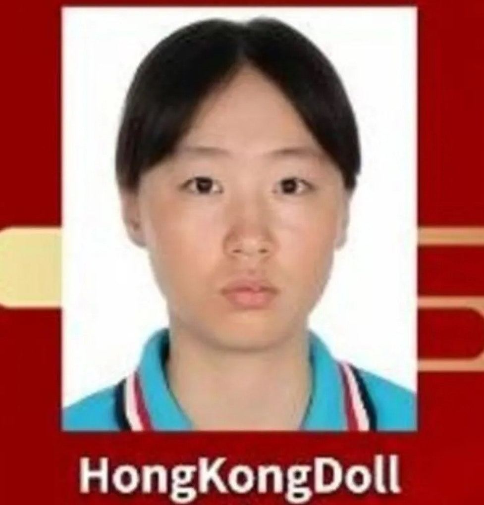 情色女神HongKongDoll真面目曝光！拜年海报公开处刑上百网红（组图） - 4