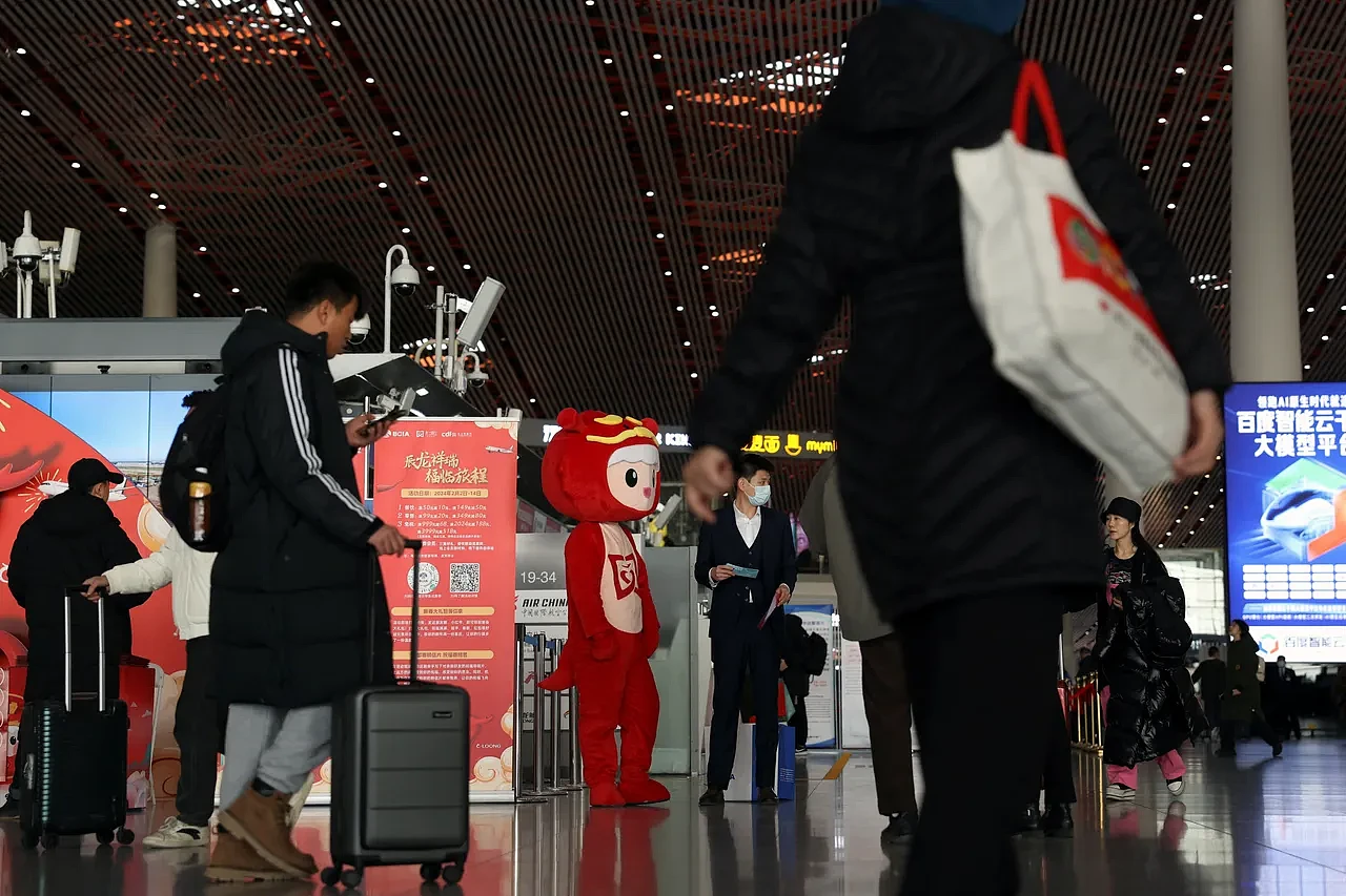 没去日本！中国游客春节飞往“这国”，航班暴增202.6%（组图） - 1