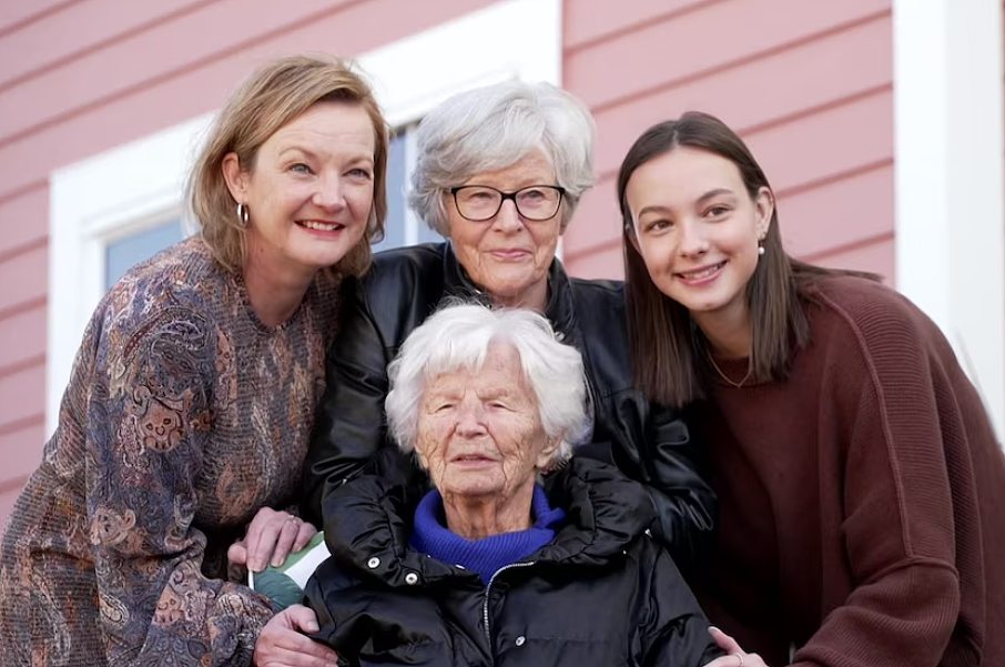 享年111岁，澳洲最长寿老人离世！生前透露两个长寿秘诀（组图） - 6