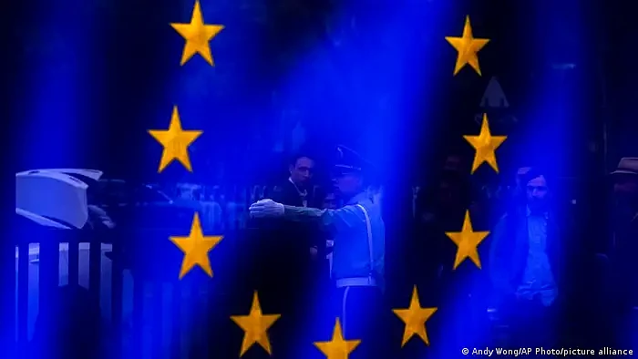 德媒：欧盟拟新一轮对俄罗斯进行制裁，四家中企入列（组图） - 1