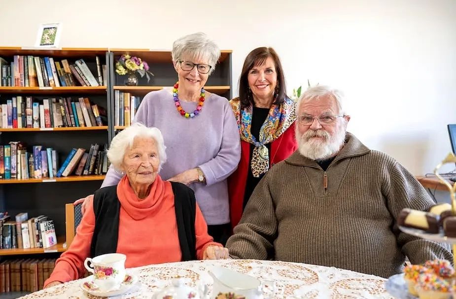 享年111岁，澳洲最长寿老人离世！生前透露两个长寿秘诀（组图） - 4