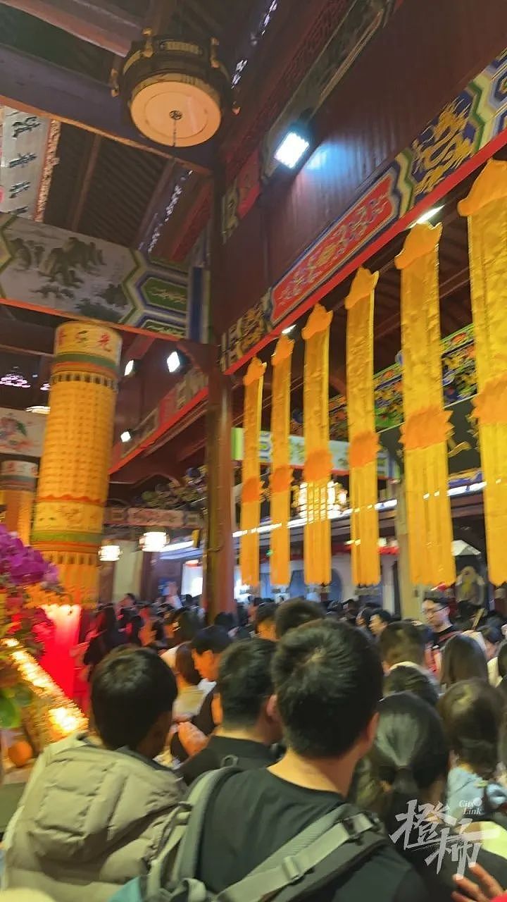 超4万人涌入杭州北高峰拜财神，灵隐寺吃素面的游客排到后厨门口（组图） - 1
