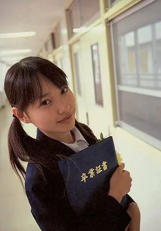 日本明星童年照公开！石原里美、新垣结衣差别超大，最美的竟然是她（组图） - 17