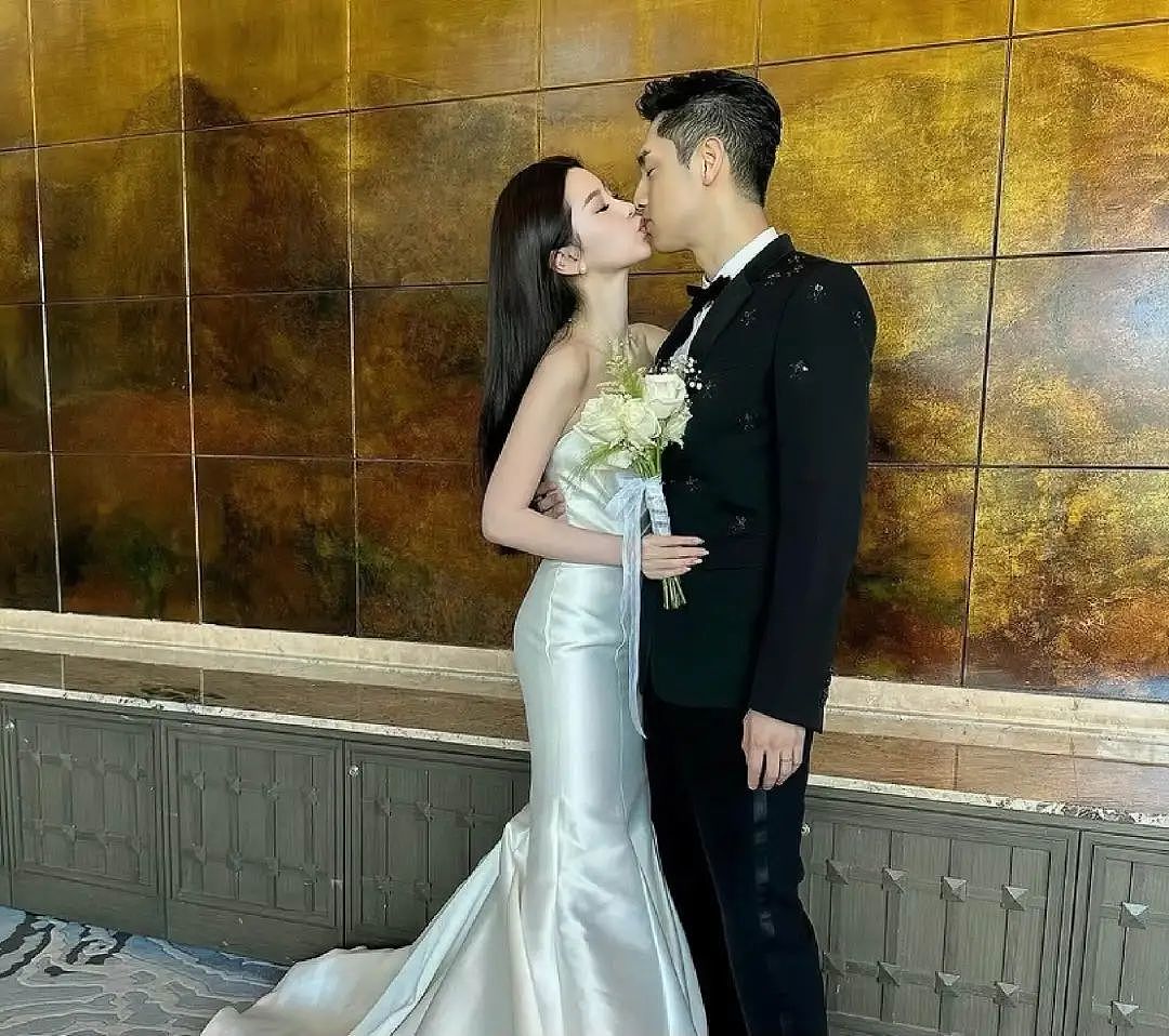 恭喜！40岁TVB前知名男星宣布五月办婚礼，迎娶小11岁高颜值网红妻子（组图） - 5
