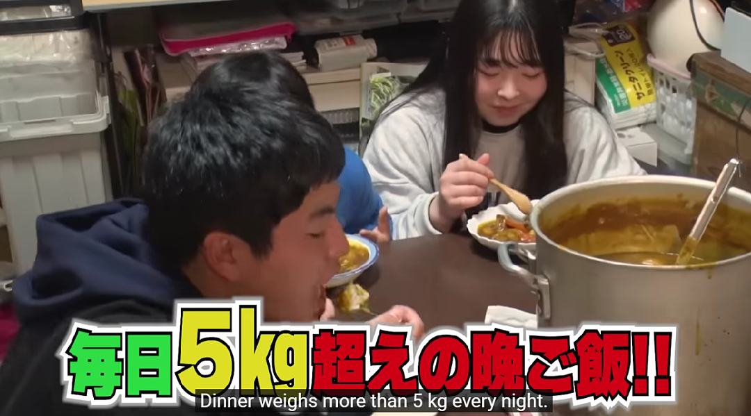 日本13人大家庭一顿饭吃掉5kg，买菜需要卡车拉，月伙食费30万（组图） - 3