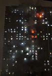 南京一栋34层居民楼凌晨起火致4死：有人从19楼跑下逃生（视频/组图）