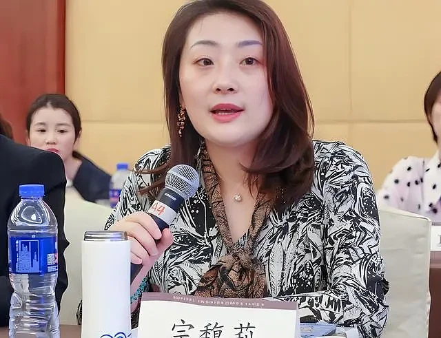 宗庆后42岁独生女成接班人，她不不结婚原因曝光！（组图） - 7