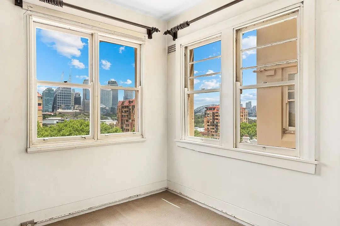 拍卖 | 惊喜！悉尼市中心Potts Point一室公寓仅以$67.6万成交，拥有豪宅级别的景观（组图） - 3