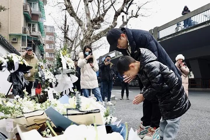 宗庆后逝世，曾全家移民美国，却最终放弃！中国富人为何瞧不上美国身份（组图） - 1