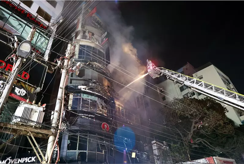 ​43人遇难！ 首都高级社区惨烈大火，数十人受伤，购物中心成人间地狱（组图） - 1