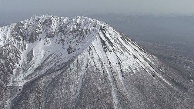 日本北阿尔卑斯山风吹岳雪崩，10人被困（组图） - 1