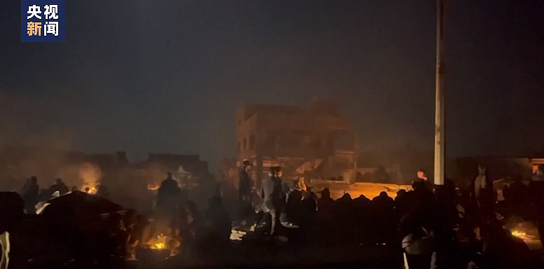 加沙民众领救援物资时枪声大作，已有超870人死伤！目击者：以军朝人群开火（组图） - 1