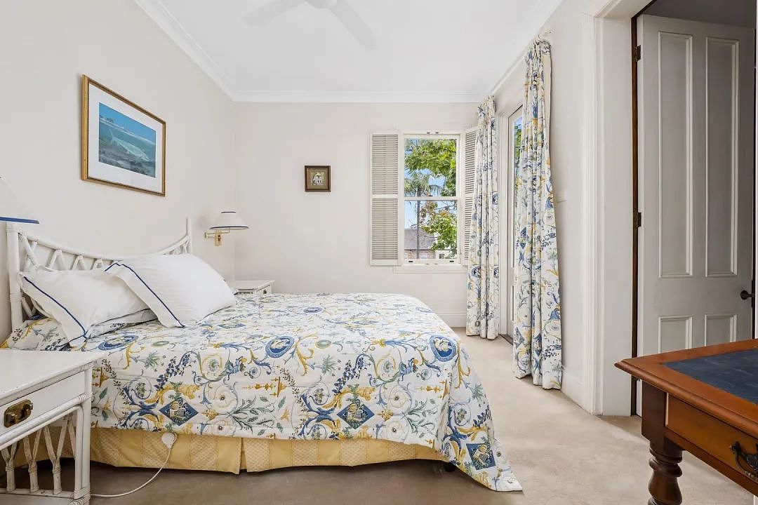 拍卖 | 悉尼三居室联排别墅引发买家争抢，$900万高价成交！超出底价150万！（组图） - 5